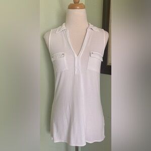White House Black Market Sleeveless Top Tunic v neck size XS S
